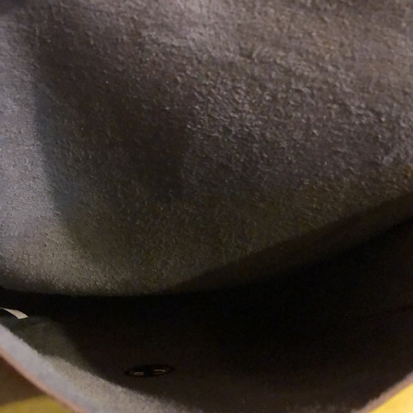 Crossbody Gold-Metallic Crossbody Satchel Bag - Picture 4 of 9